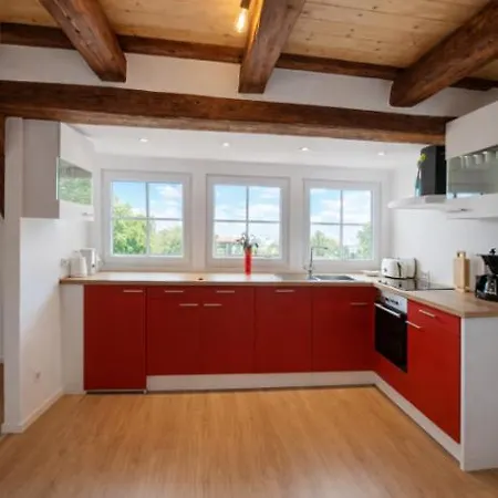 Haus Ornela Gruppenreise 6 Schlafzimmer 3x Bad 2x Kueche Garten Grill Nyaraló *