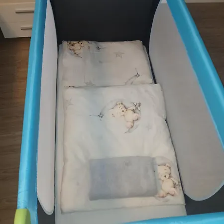 Haus Ornela Gruppenreise 6 Schlafzimmer 3x Bad 2x Kueche Garten Grill Nyaraló