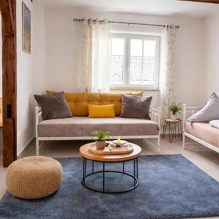 Сasa de vacaciones Haus Ornela Gruppenreise 6 Schlafzimmer 3x Bad 2x Küche Garten Grill Eggolsheim